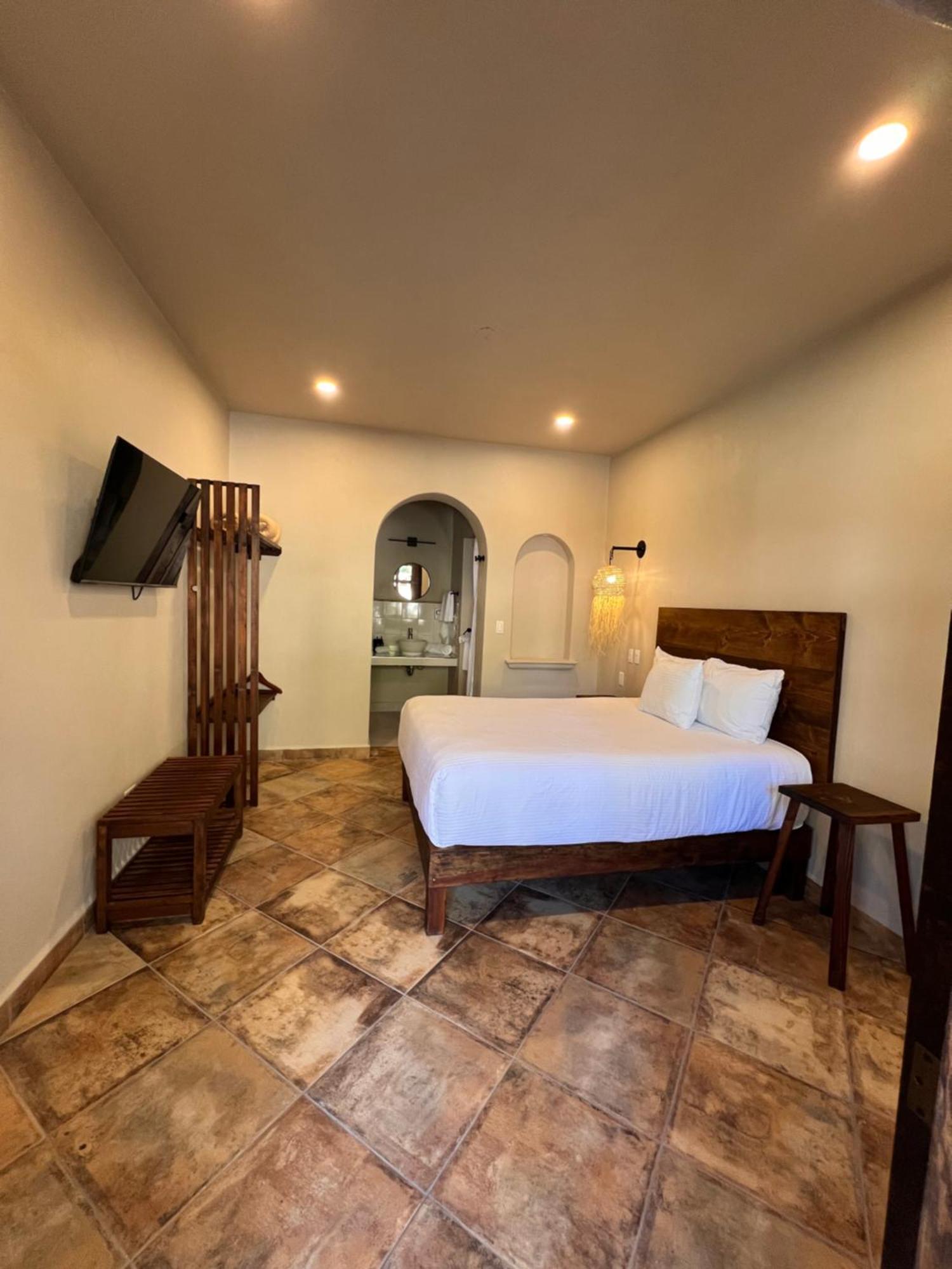 Hotel 1697 Loreto Loreto  Bagian luar foto
